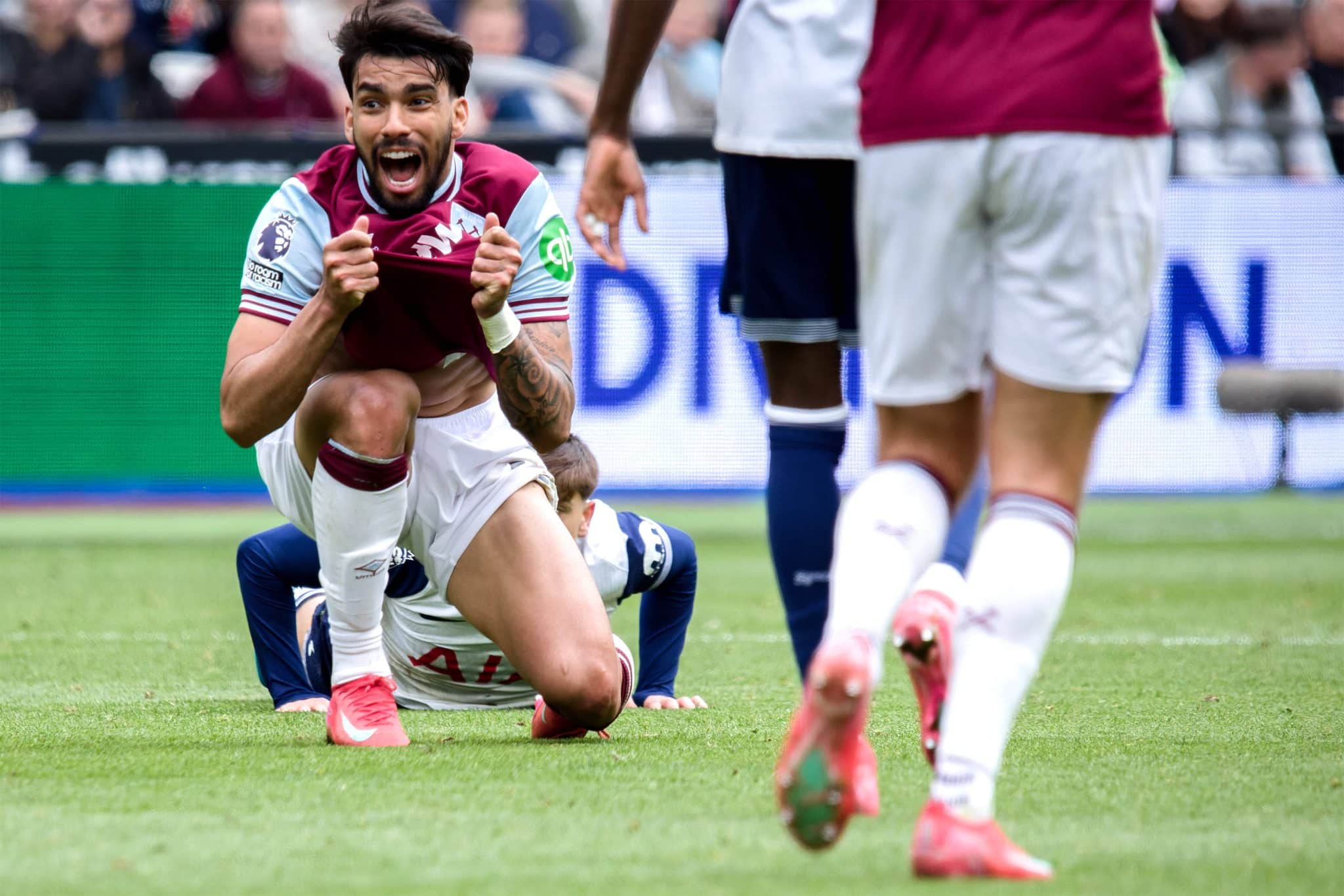 Lucas Paquet&aacute; em a&ccedil;&atilde;o pelo West Ham 