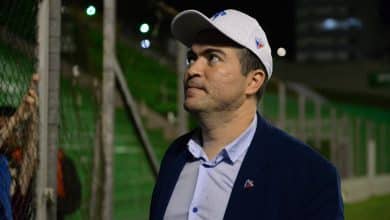 Mesmo &lsquo;moderno&rsquo;, CEO do Fortaleza evoca dirigentes da velha guarda com demiss&atilde;o de Vojvoda