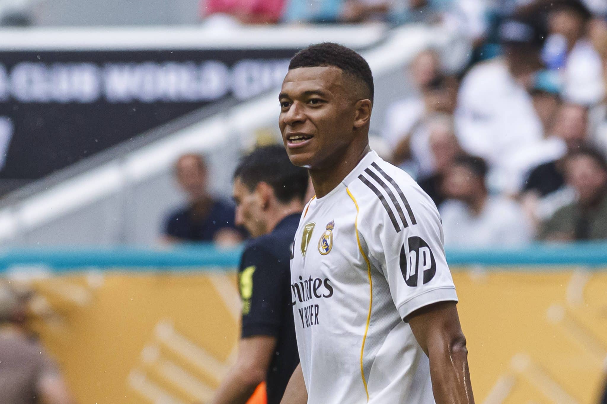 Mbapp&eacute; em a&ccedil;&atilde;o pelo Real Madrid 