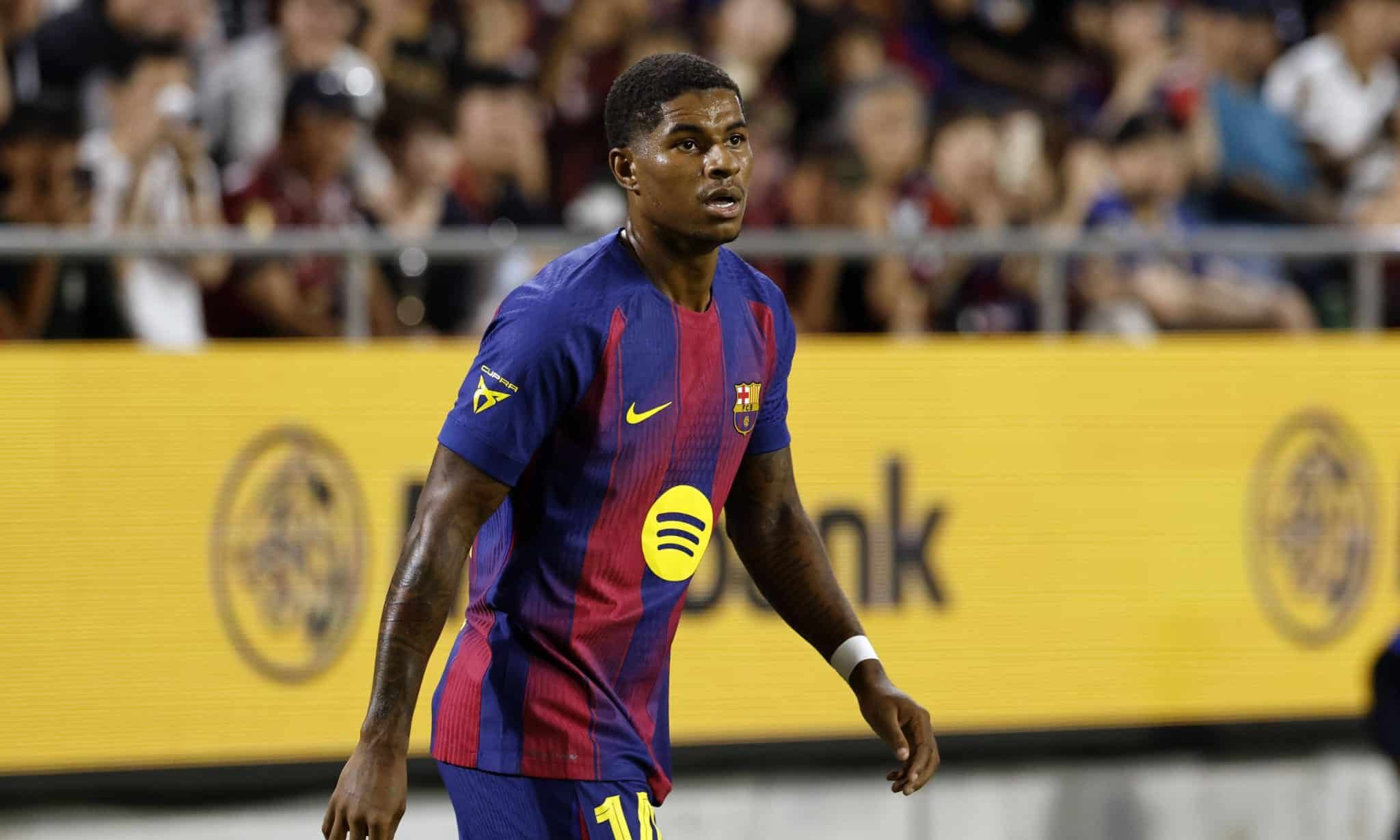 Rashford em a&ccedil;&atilde;o pelo Barcelona