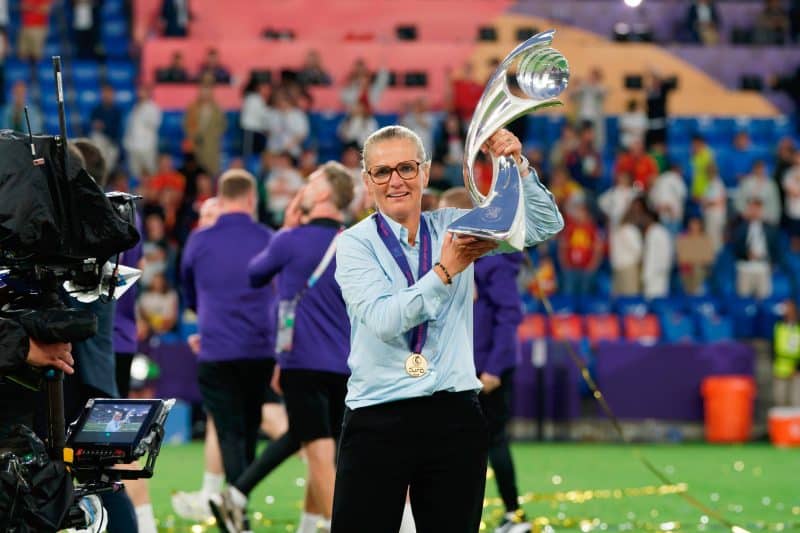 ‘Estilo Sarina Wiegman’ marca título da Inglaterra em Euro que ficará para a posteridade