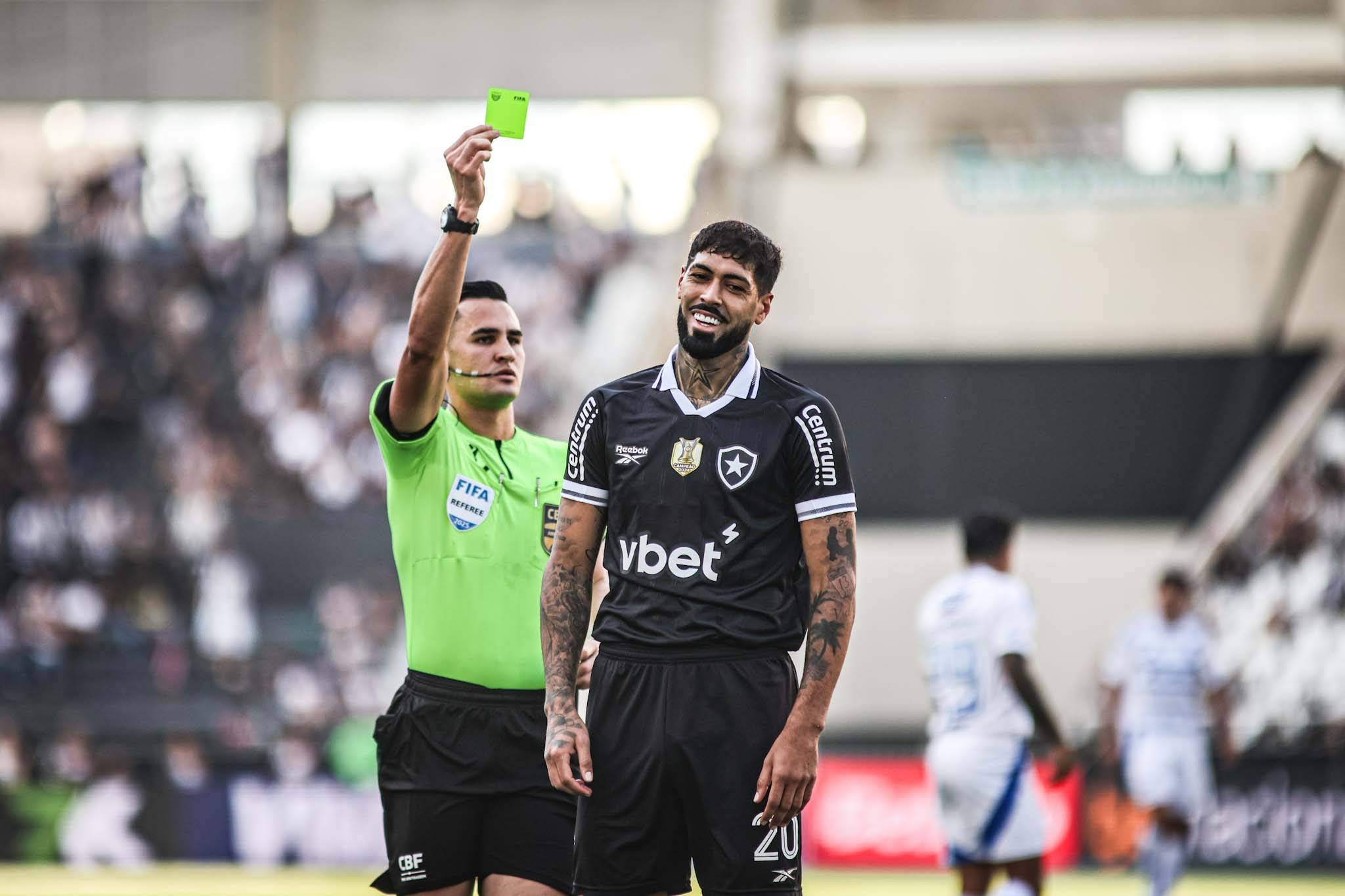 Barboza vai desfalcar o Botafogo contra o Fortaleza (Foto: Imago)