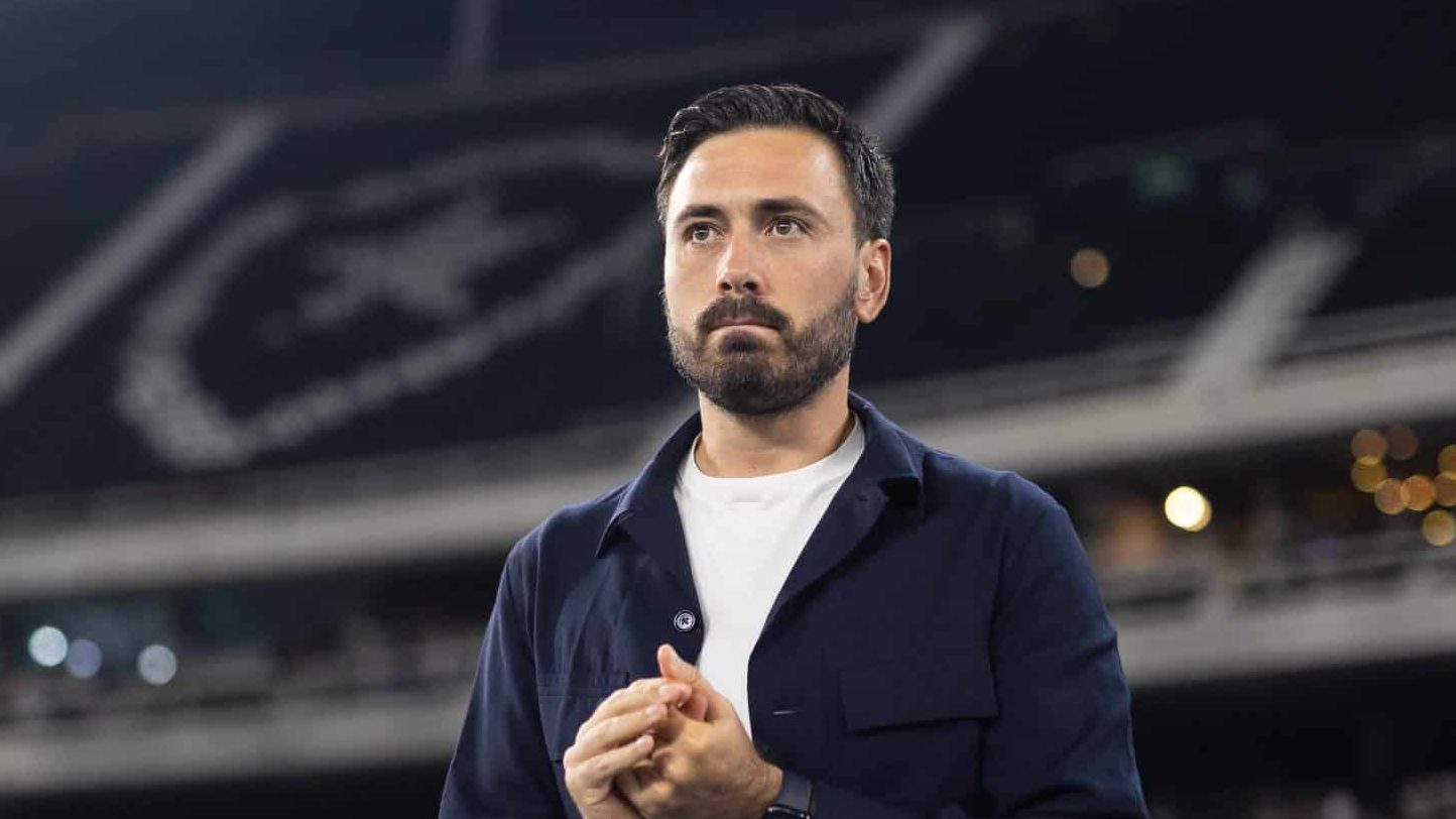 Botafogo sonda situa&ccedil;&atilde;o de zagueiros e define nome priorit&aacute;rio para a posi&ccedil;&atilde;o