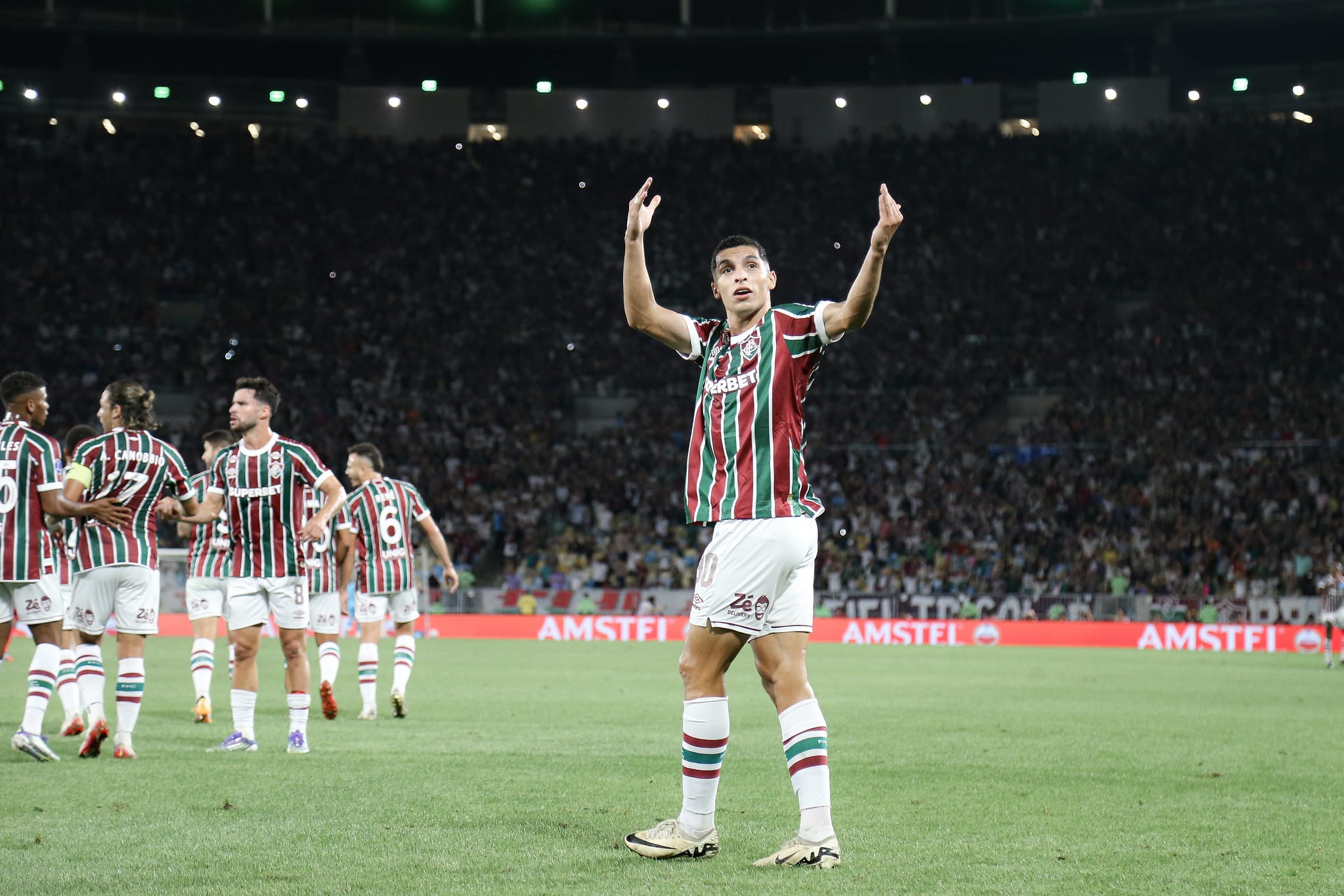 Serna marcou na vit&oacute;ria do Fluminense (Foto: Marcelo Gon&ccedil;alves/FFC)