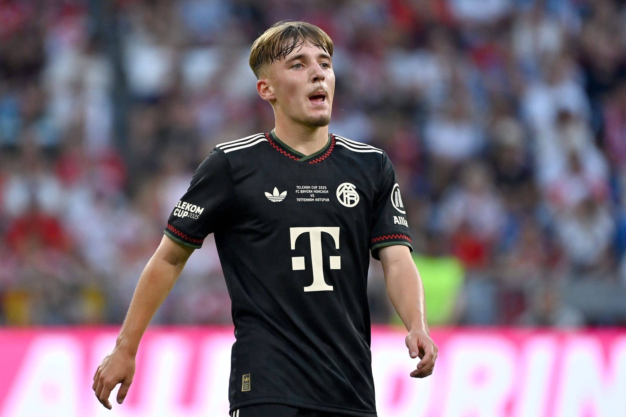Lennart Karl em a&ccedil;&atilde;o no Bayern de Munique