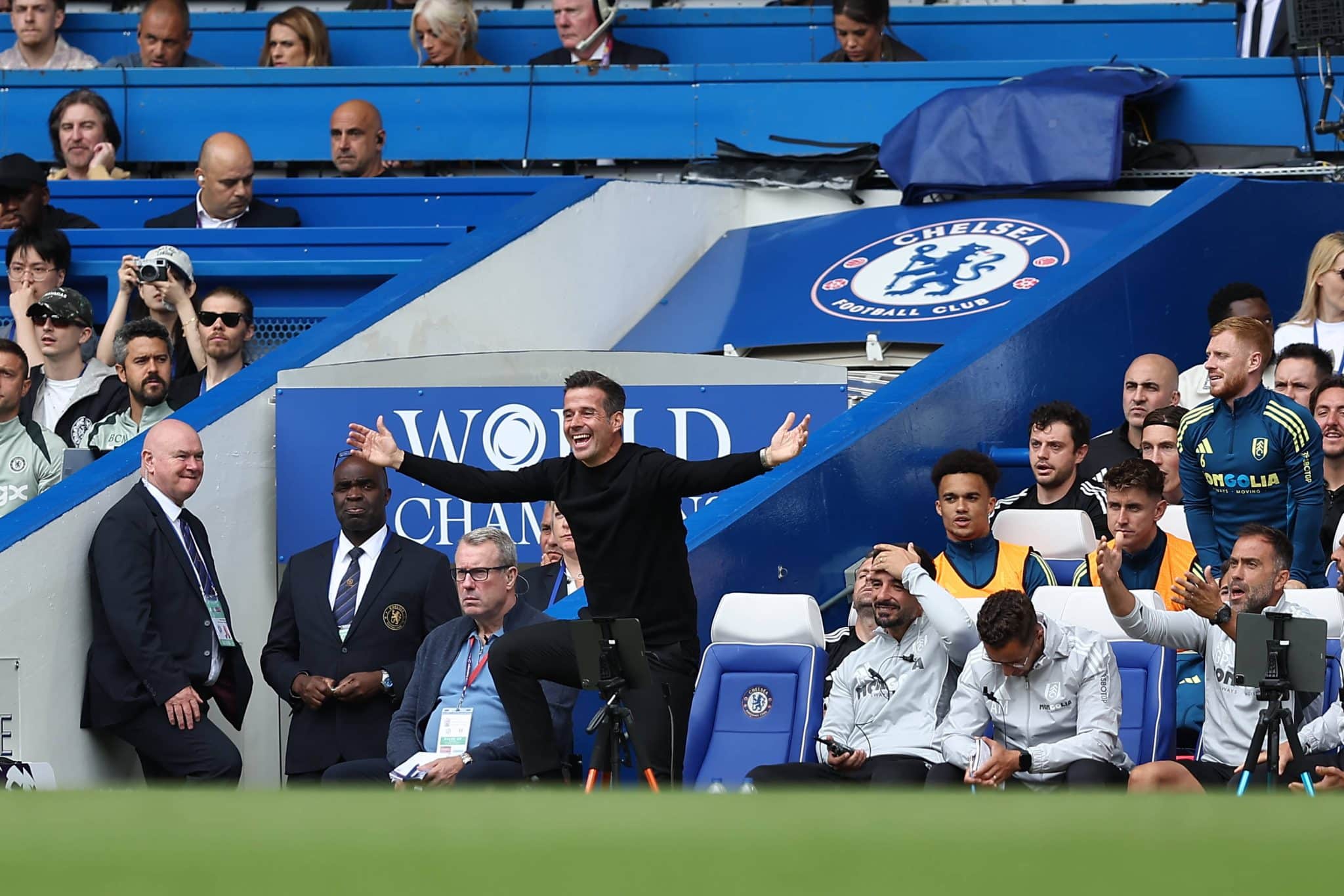Marco Silva indignado com decis&atilde;o da arbitragem em Chelsea x Fulham