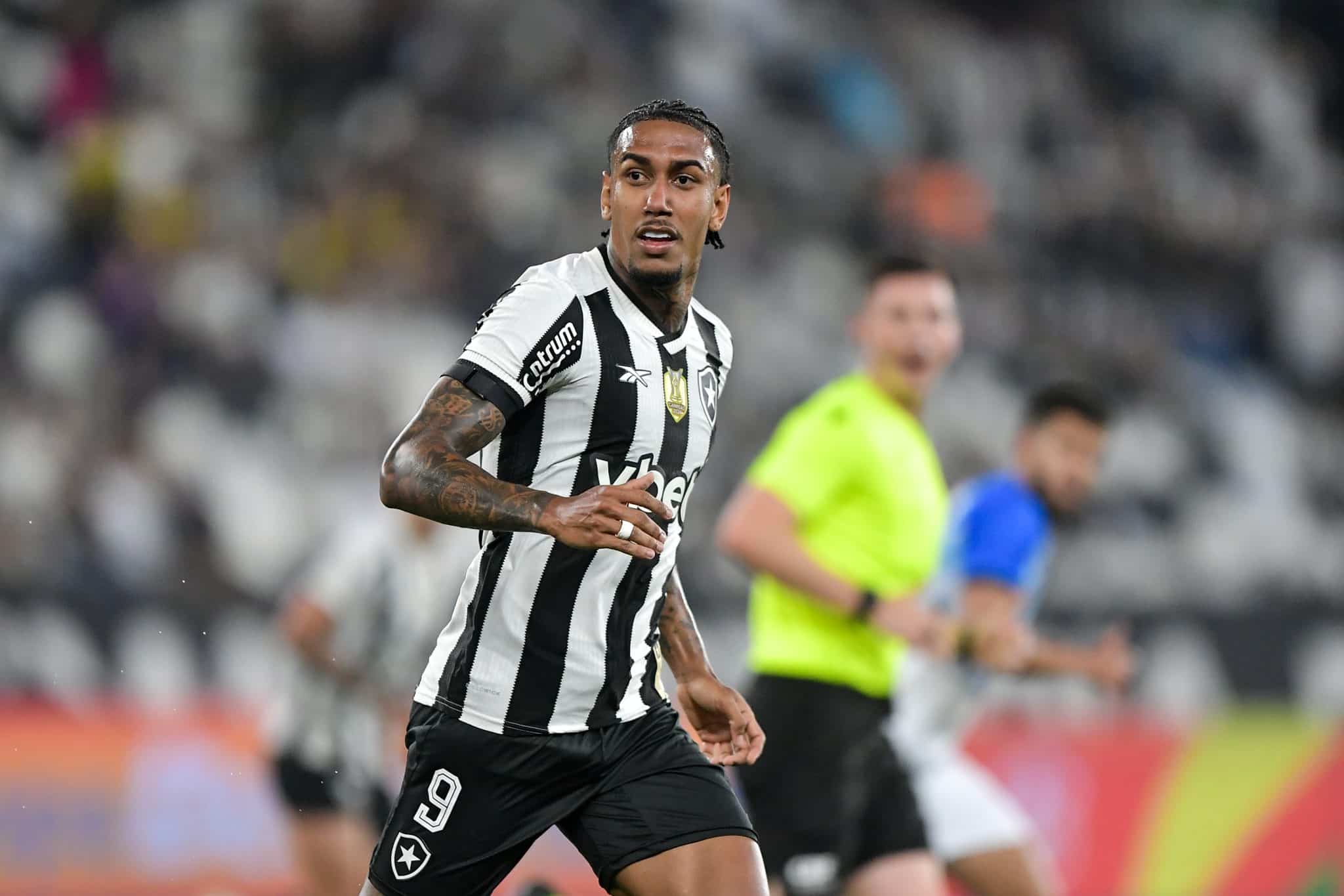 Botafogo investiu R$ 48 milh&otilde;es na chegada de Rwan Cruz (Foto: Icon Sport)