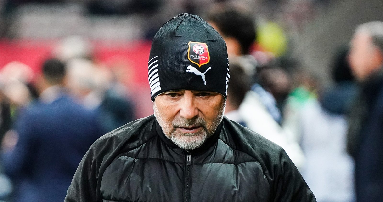 Quais s&atilde;o as tr&ecirc;s posi&ccedil;&otilde;es em que Sampaoli exige refor&ccedil;os para fechar com o Santos?