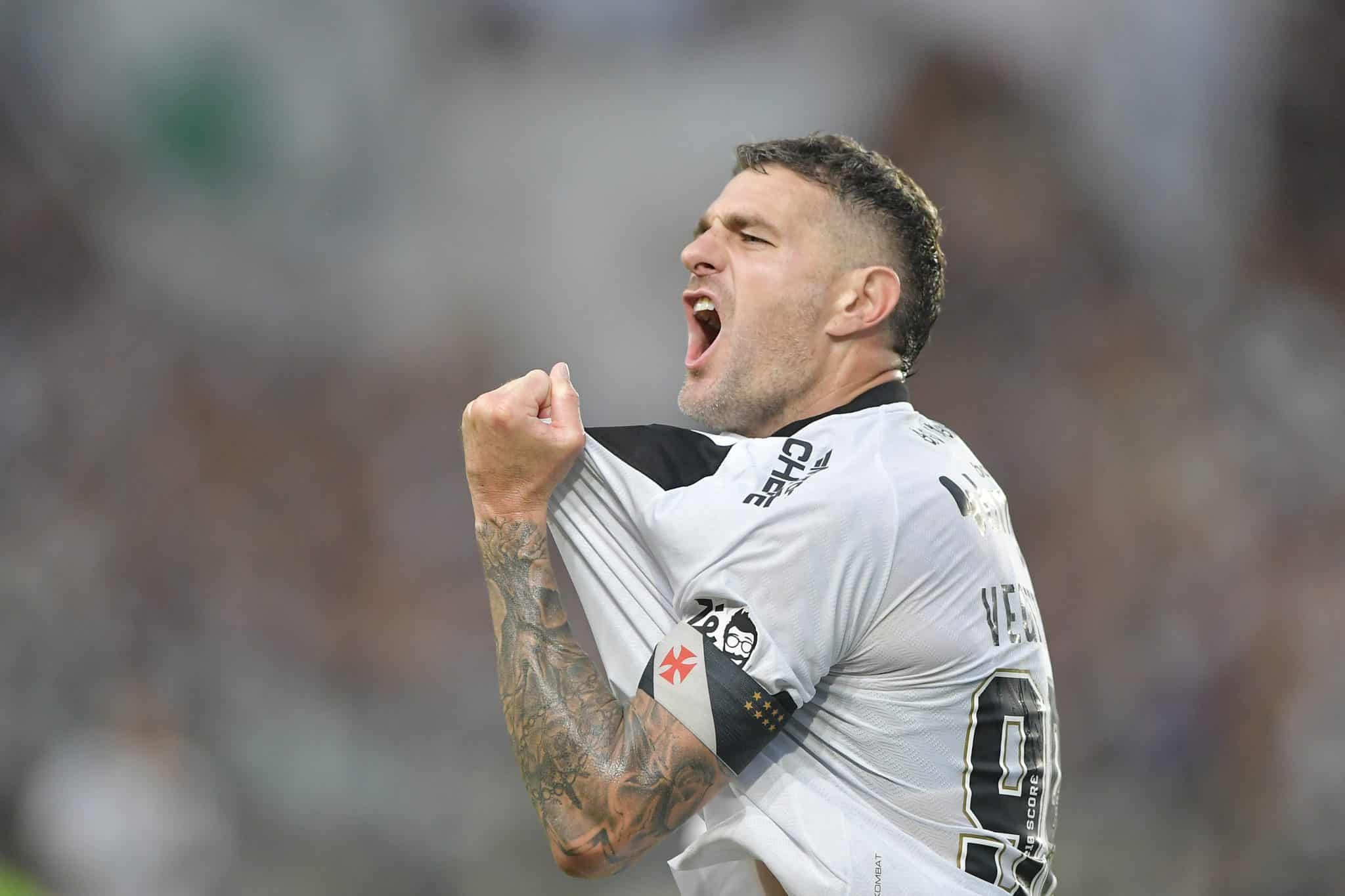 Vegetti marcou mais um pelo Vasco (Foto: Icon Sport)