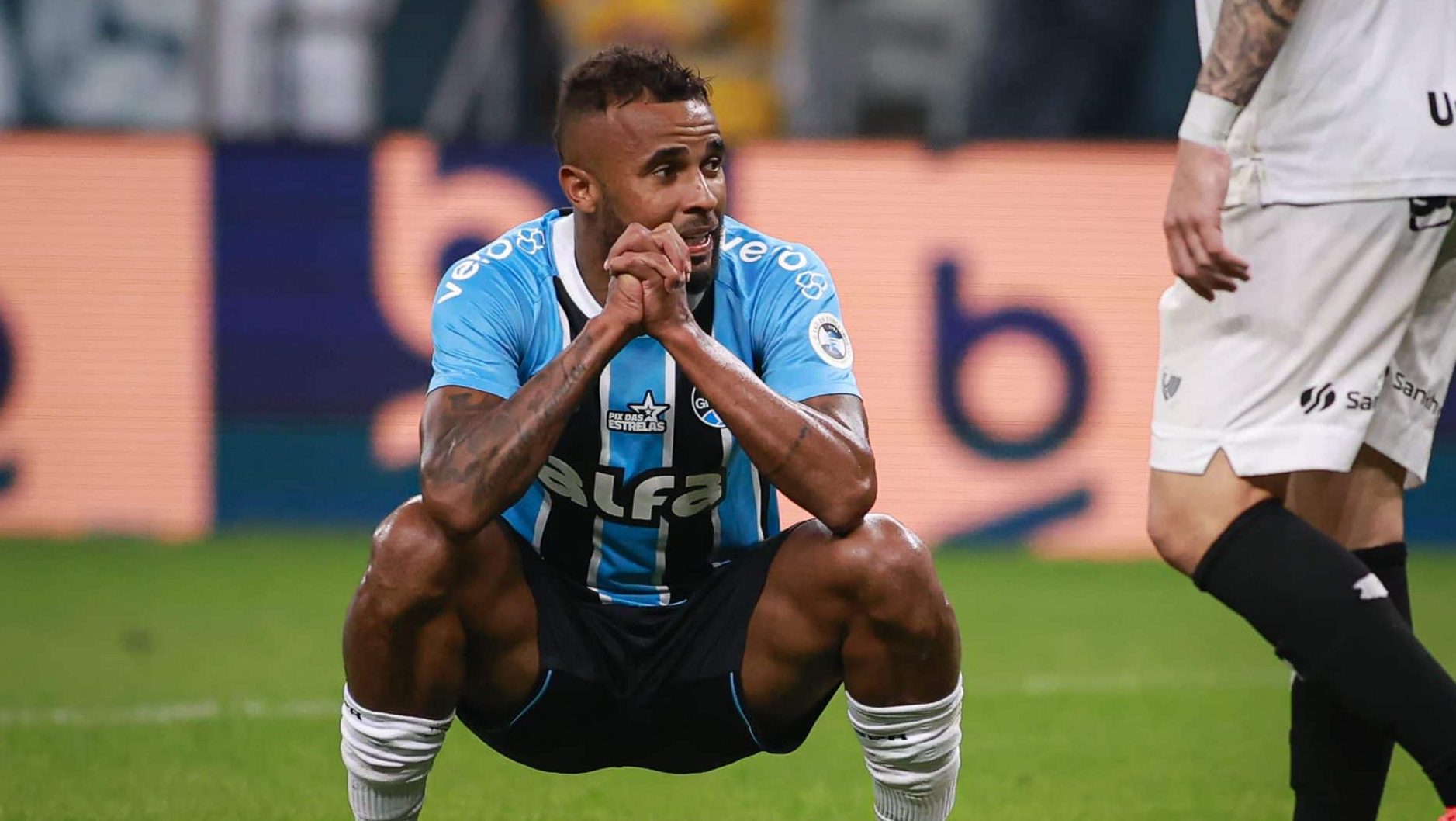 Les&otilde;es importantes e empate moroso: Gr&ecirc;mio &lsquo;volta ao normal&rsquo; ap&oacute;s vit&oacute;ria surpreendente