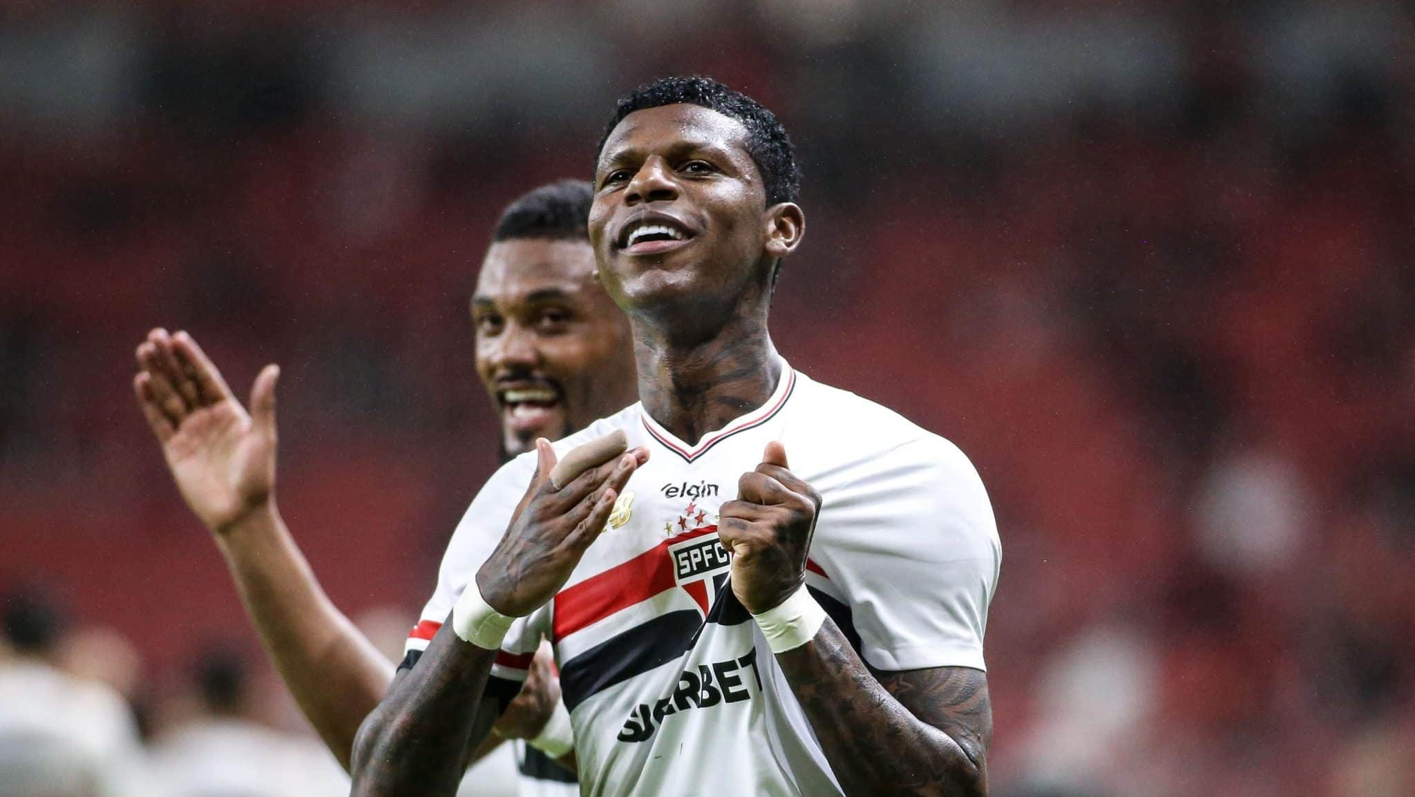 Nem &lsquo;c&oacute;pia&rsquo; quase perfeita do Inter consegue parar o embalado S&atilde;o Paulo de Crespo