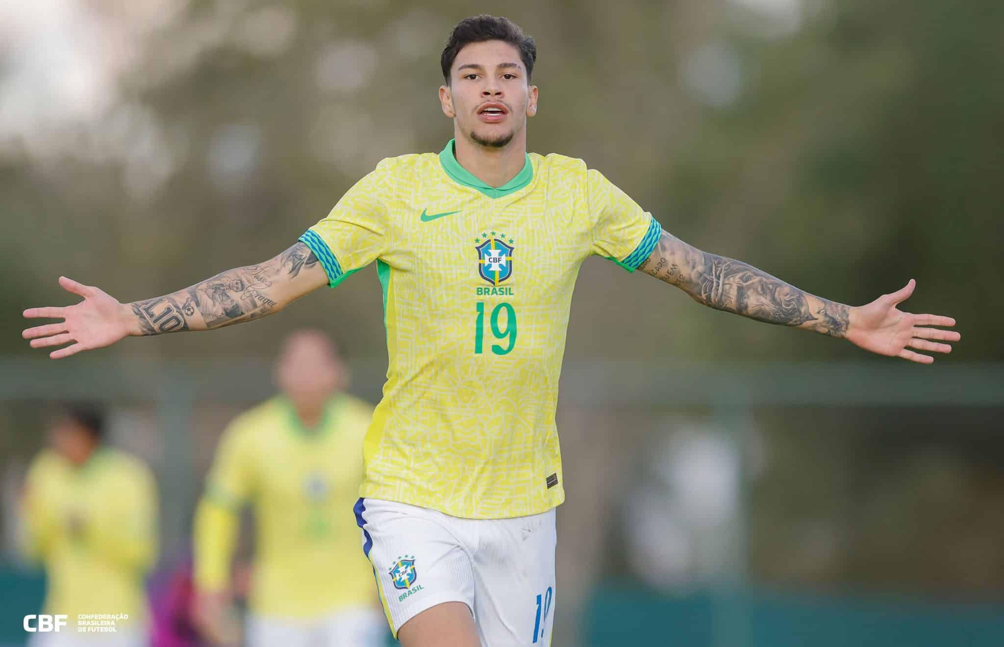 Erick Bel&eacute; comemora gol pela sele&ccedil;&atilde;o sub-20