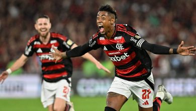 &lsquo;Supersti&ccedil;&atilde;o&rsquo; e velha guarda ajudam Flamengo a largar na frente do Inter