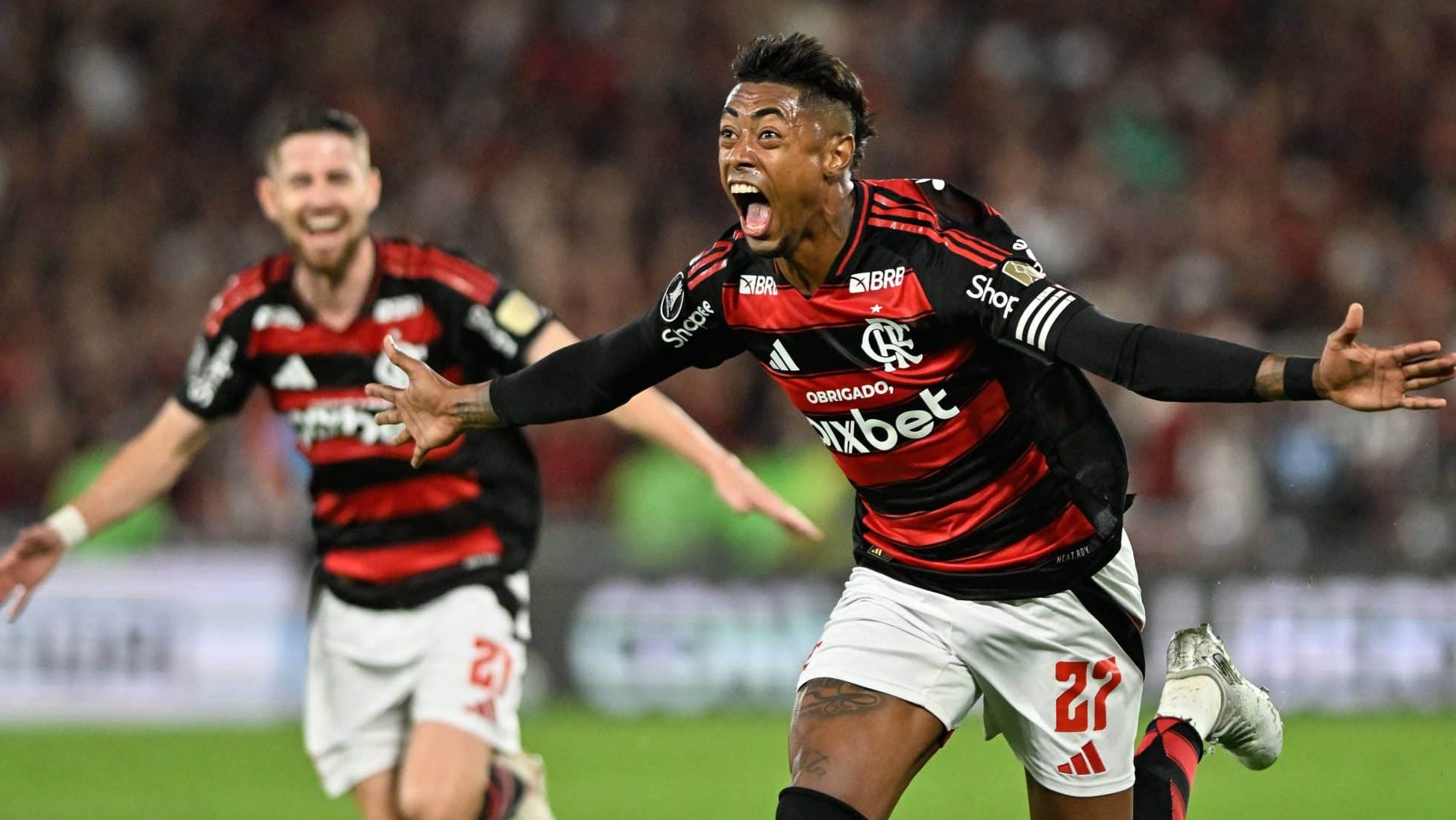 &lsquo;Supersti&ccedil;&atilde;o&rsquo; e velha guarda ajudam Flamengo a largar na frente do Inter