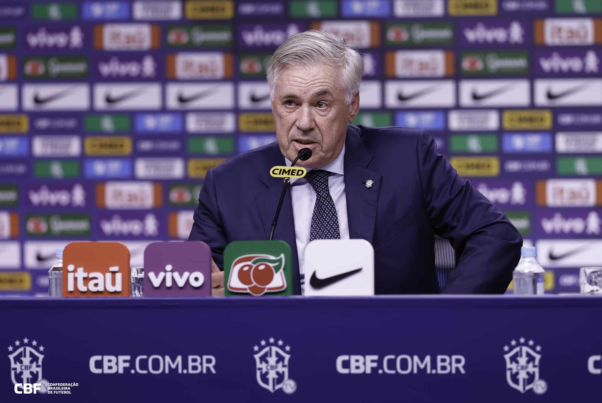 Gera&ccedil;&atilde;o ruim? Ancelotti sobe o tom em fala sobre atacantes da sele&ccedil;&atilde;o barsileira