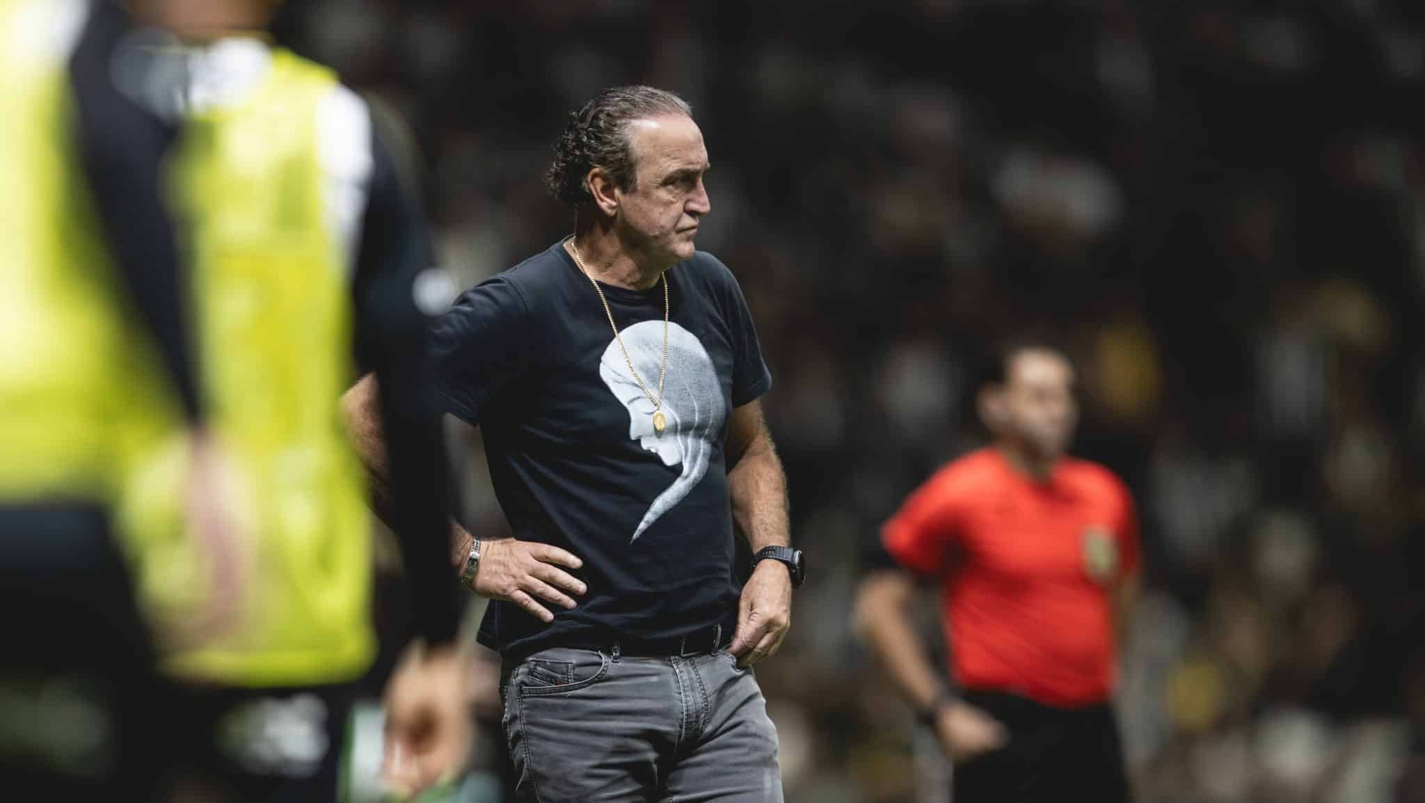 Coletiva de Cuca indica que ciclo dele no Atl&eacute;tico j&aacute; deveria ter acabado