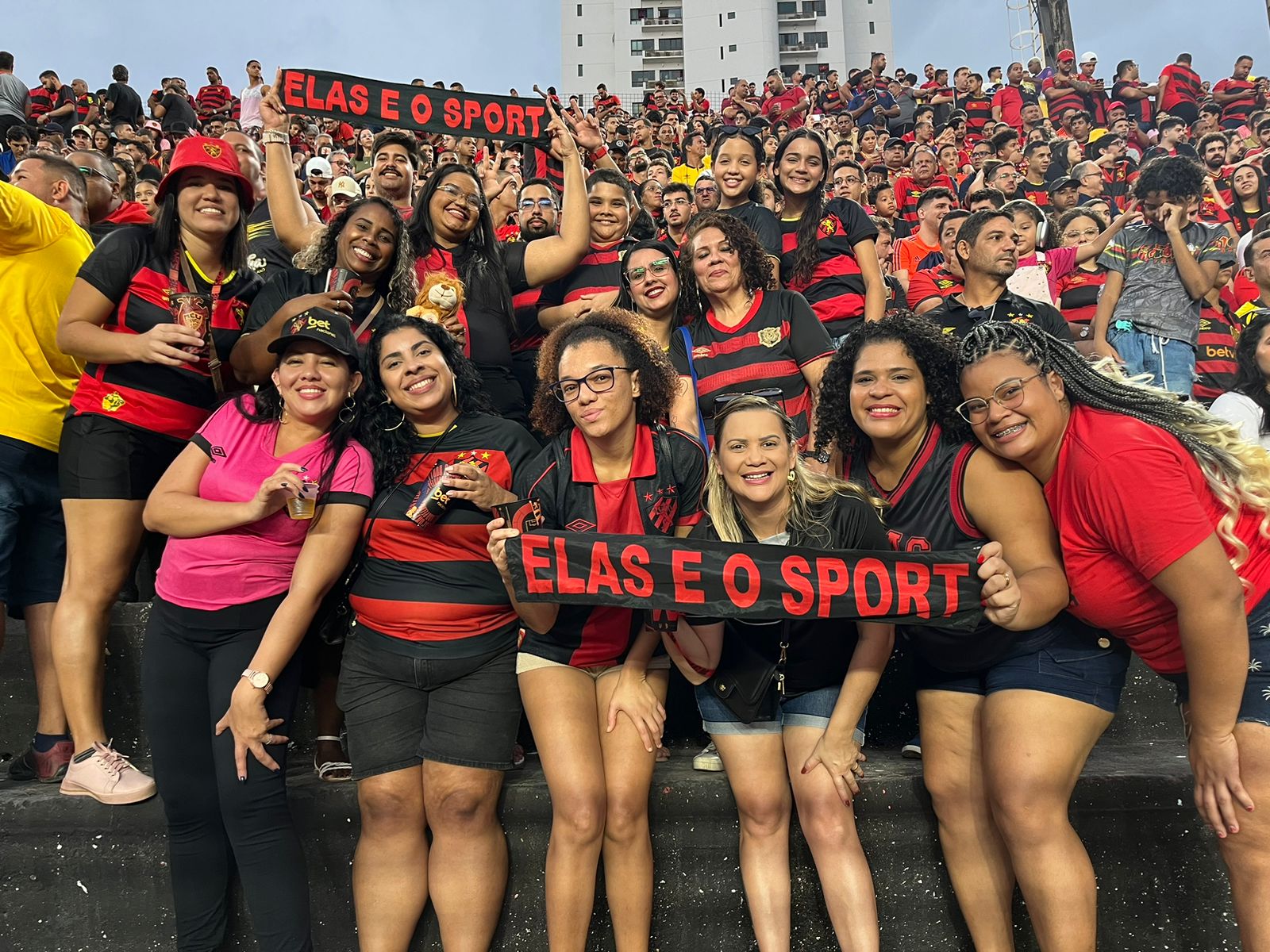 elas-e-o-sport-torcida-mulheres