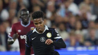 Em meio a show brasileiro, Est&ecirc;v&atilde;o &eacute; resiliente e faz hist&oacute;ria na 1&ordf; titularidade no Chelsea