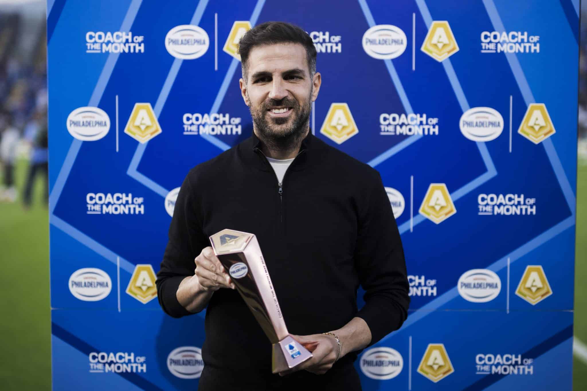 Cesc F&agrave;bregas, do Como, ganhou o pr&ecirc;mio de melhor t&eacute;cnico do m&ecirc;s de abril de 2025 na Serie A