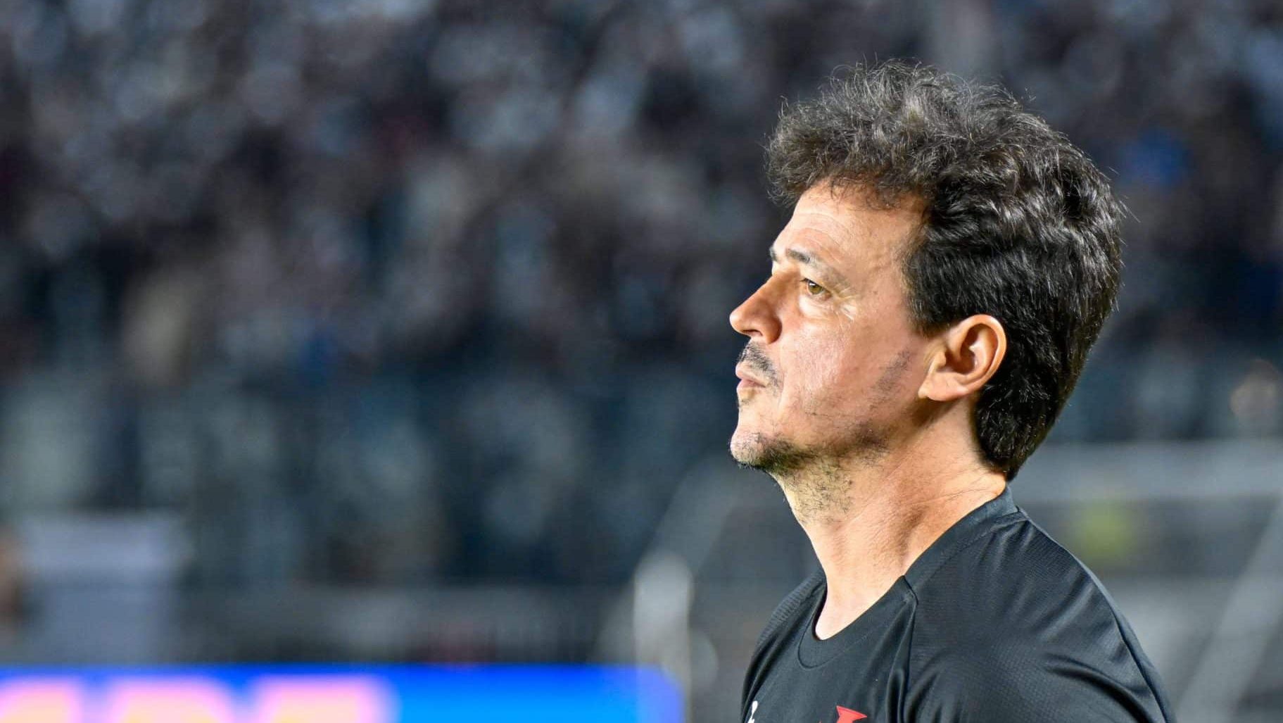 Improvisa&ccedil;&atilde;o de Diniz e falta de sintonia entre Coutinho e Vegetti cobram pre&ccedil;o no Vasco