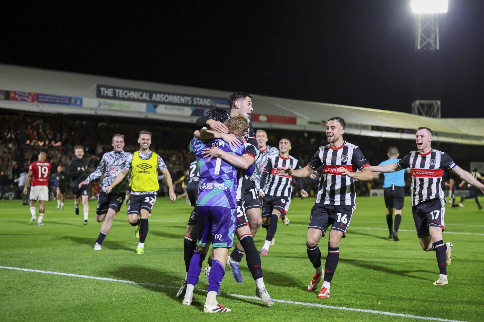 Grimsby elimina Manchester United na Copa da Liga Inglesa (Foto: Imago)