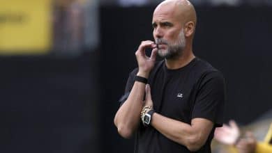 Guardiola mant&eacute;m p&eacute;s no ch&atilde;o ap&oacute;s estreia com goleada e se derrete por dupla rec&eacute;m-chegada