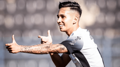 Corinthians tem reunião decisiva sobre futuro de lateral que é alvo do Inter e mercado alternativo