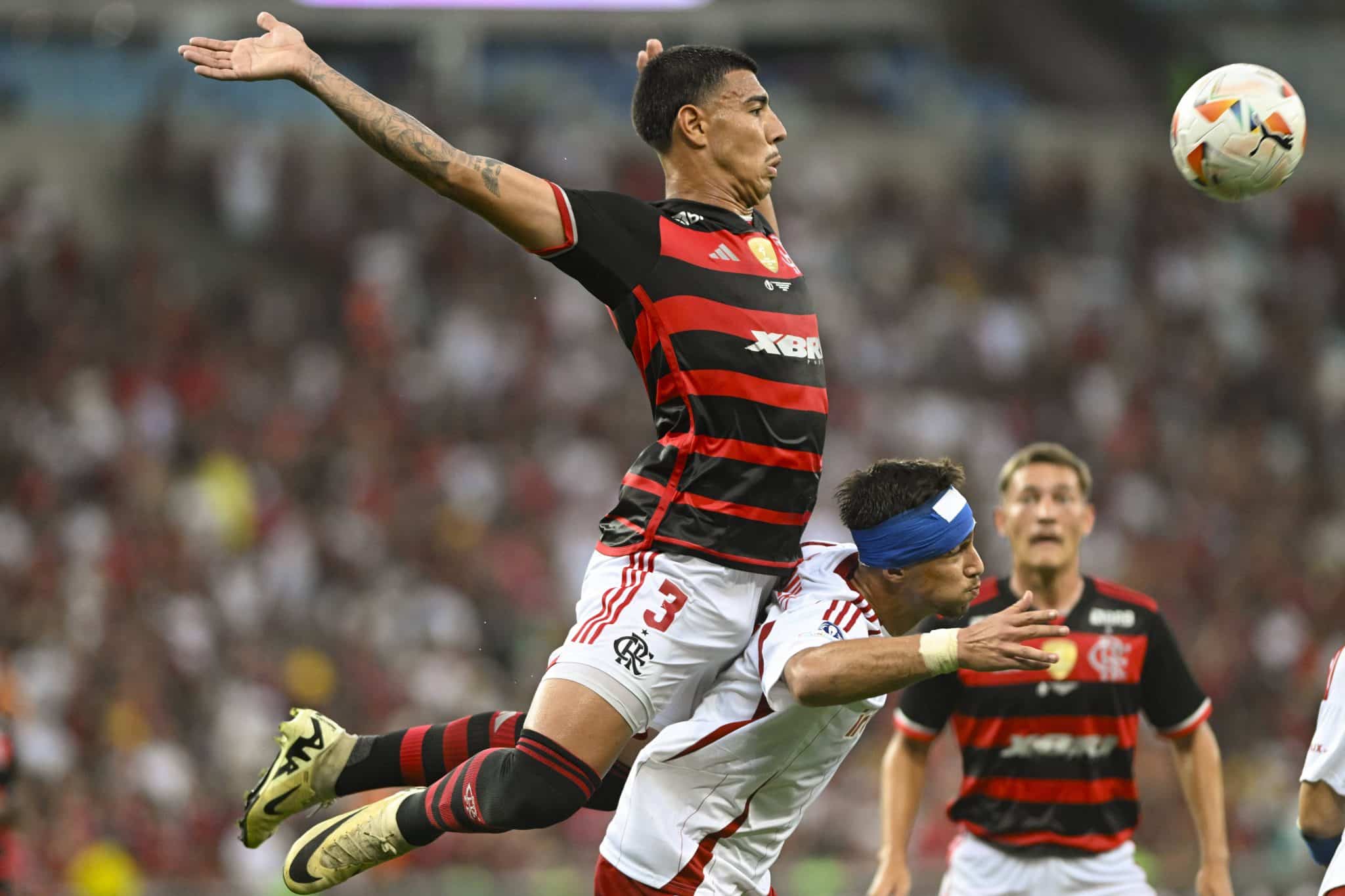 Iago em a&ccedil;&atilde;o pelo Flamengo na final da Copa Intercontinental sub-20