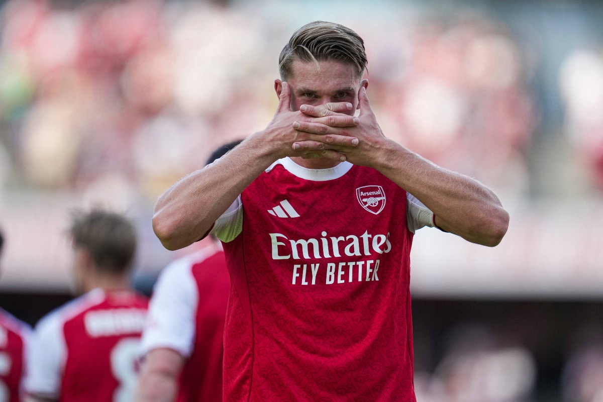 Viktor Gyokeres comemora um gol pelo Arsenal (Foto: Imago)