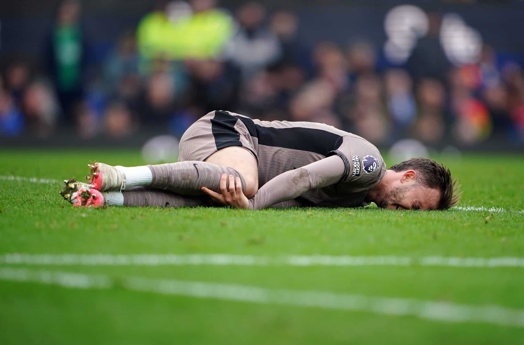 James Maddison sente les&atilde;o em jogo do Tottenham