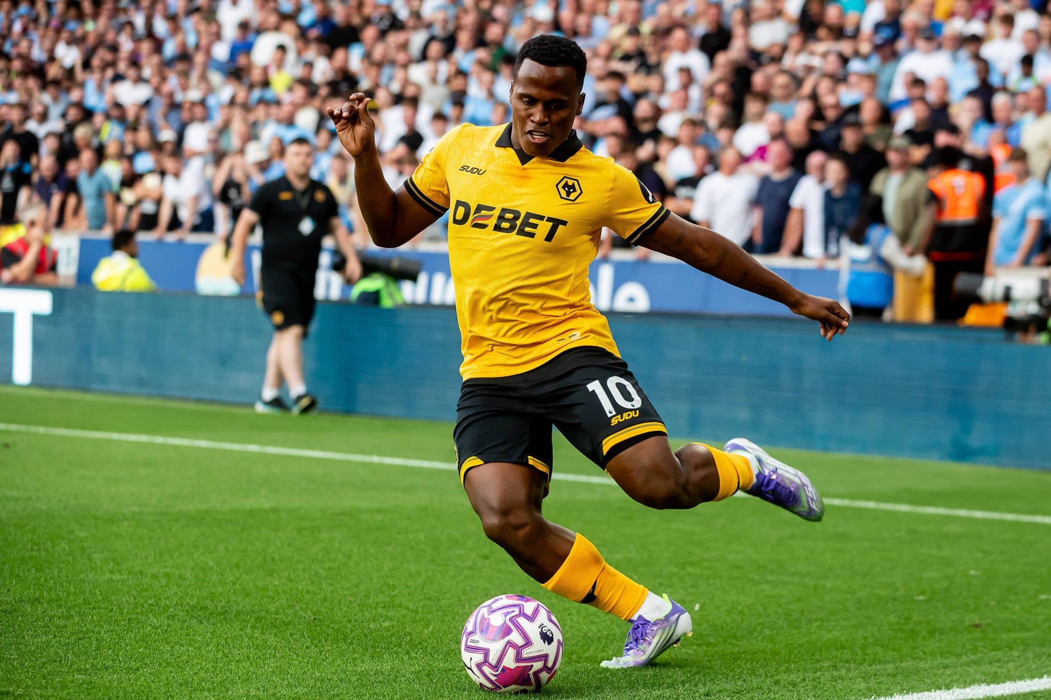Jhon Arias pelo Wolverhampton (Foto: Imago)