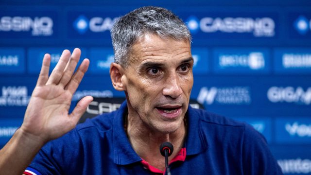 Ap&oacute;s desistir de Sampaoli, Santos chega a acordo verbal com Juan Pablo Vojvoda