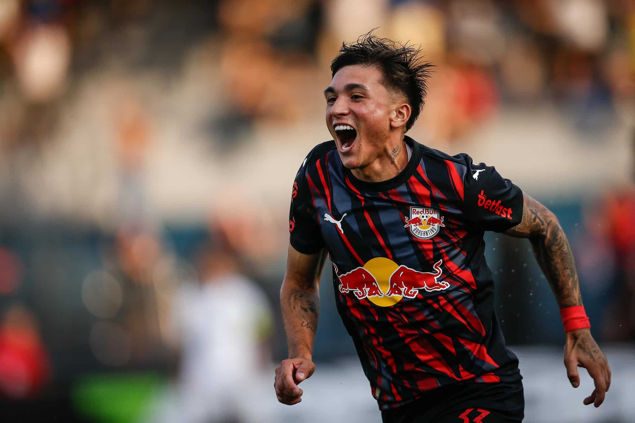 Laquintana comemora gol pelo Red Bull Bragantino diante do Fluminense Foto: (Ari Ferreira/Red Bull Bragantino)