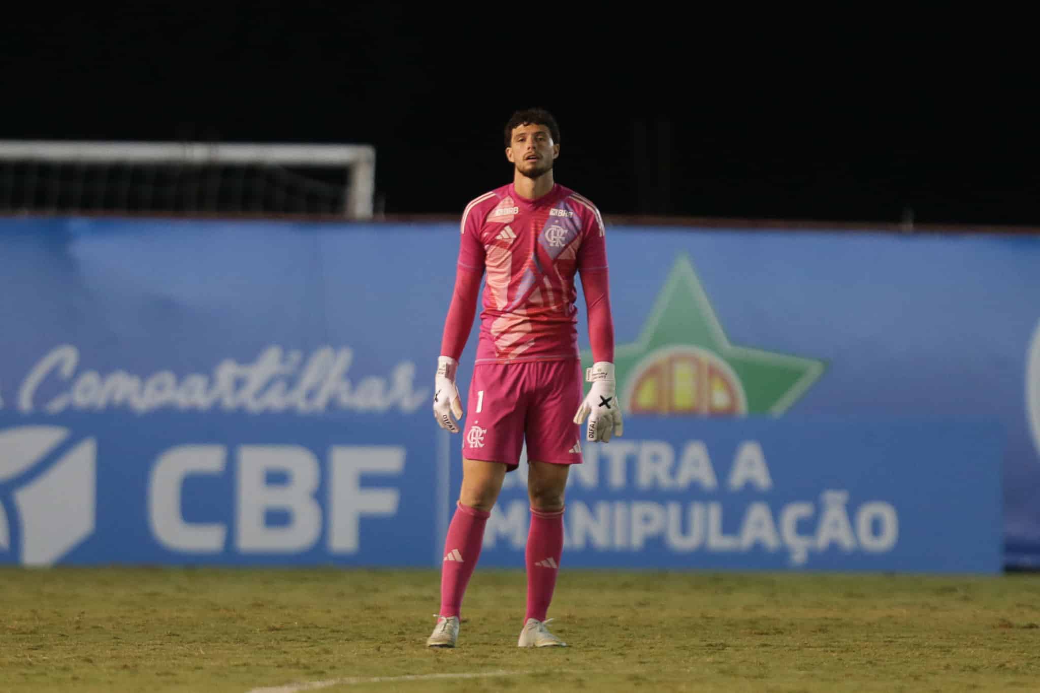 Luc&atilde;o em a&ccedil;&atilde;o pelo Flamengo