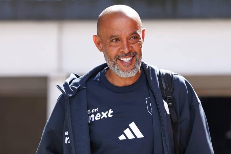 Forest apresenta proposta por campeão europeu pelo PSG para se juntar a legião de brasileiros