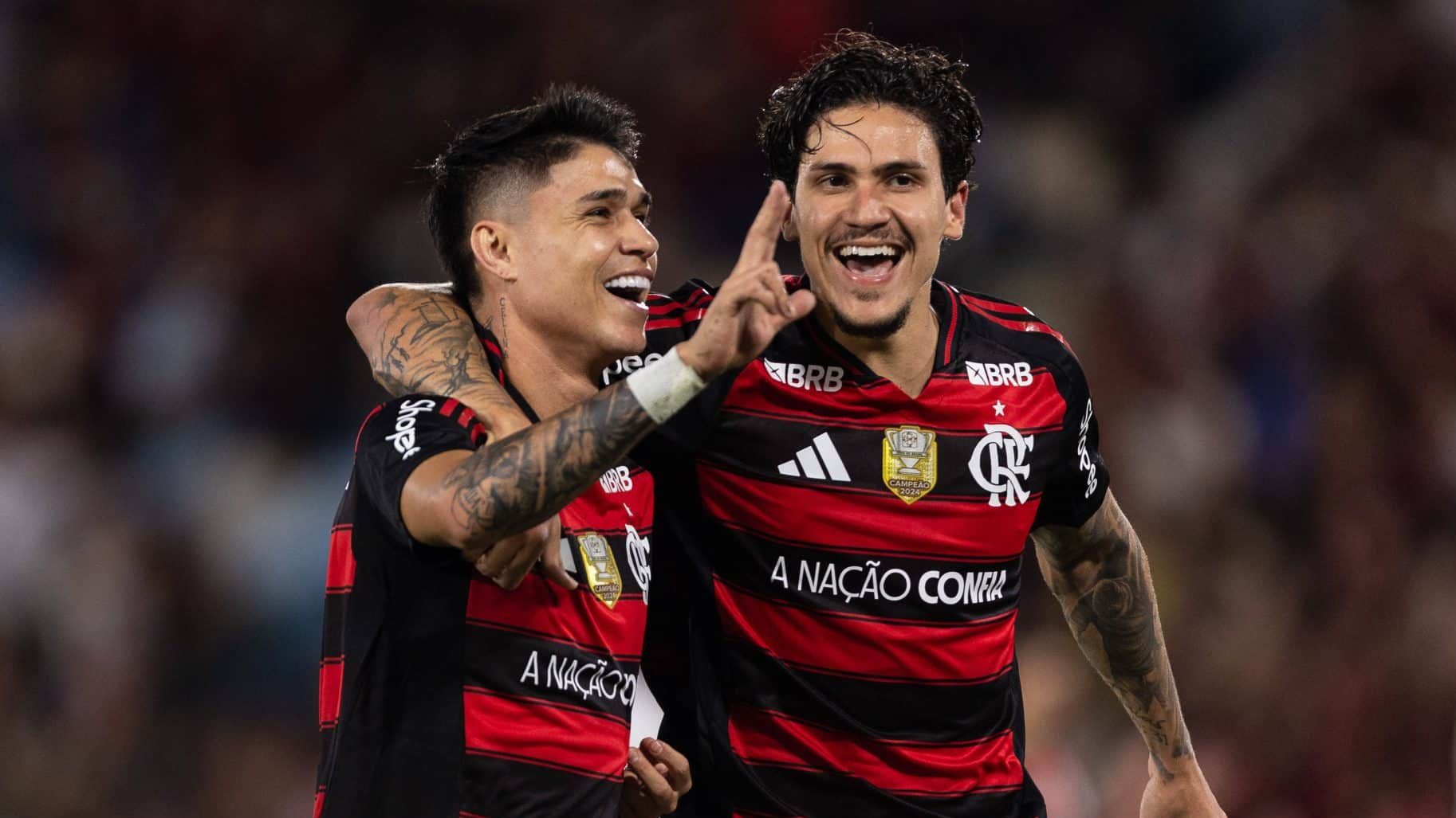 Humilhante e constrangedor: Impar&aacute;vel Flamengo faz Vit&oacute;ria parecer time de v&aacute;rzea