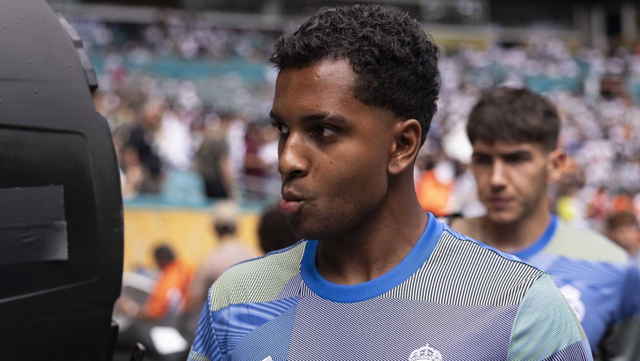 Postura de Xabi Alonso com Rodrygo em estreia do Real Madrid escancara mudan&ccedil;a de status