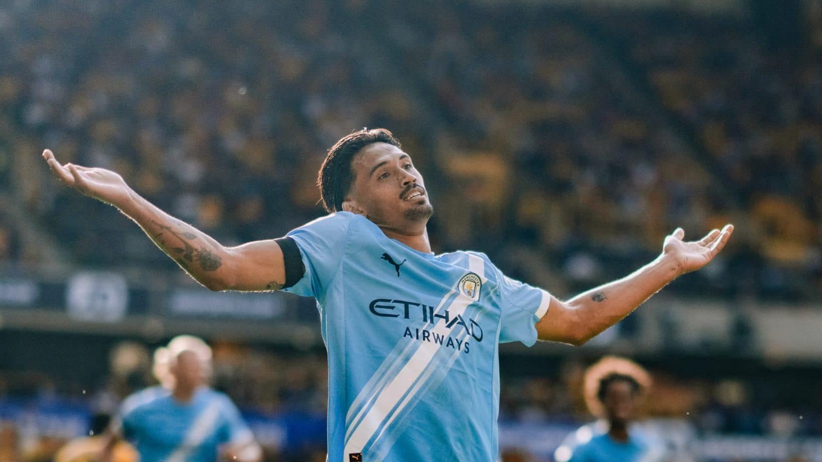 Meia faz valer grande investimento e brilha no City mais uma vez ao lado de Haaland