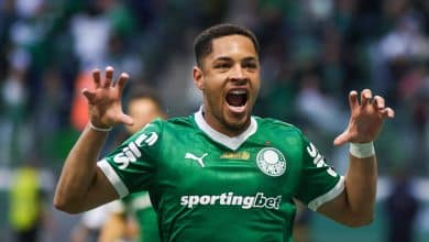 Boa fase de Vitor Roque no Palmeiras anima Barcelona, que visa novos lucros com o brasileiro