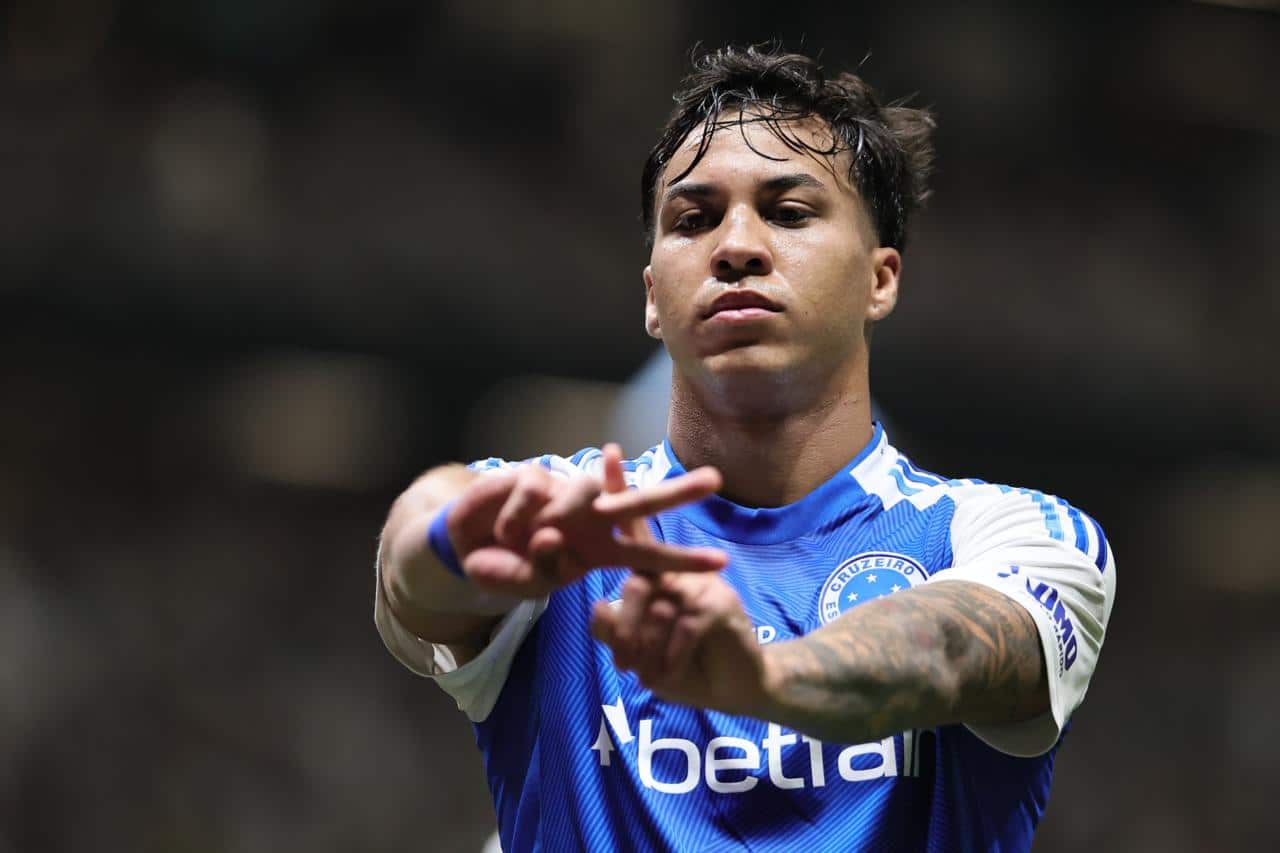 Cruzeiro segue rumo ao hepta e comprova que &eacute; superior ao Atl&eacute;tico seja com Cuca ou Sampaoli