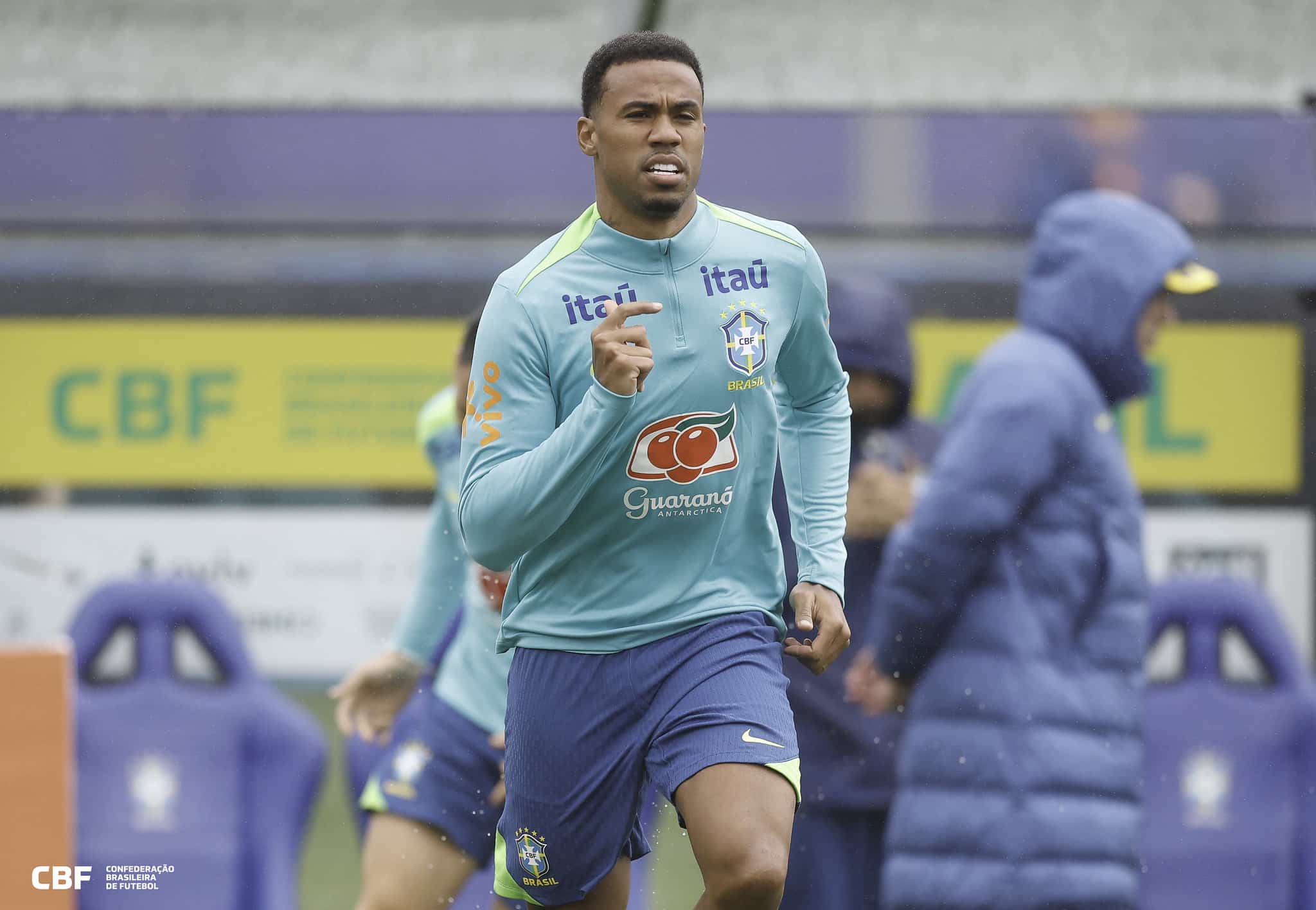 Gabriel Magalh&atilde;es no treino do Brasil 0709