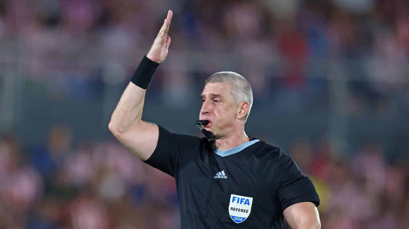 Chile e Uruguai ficam na bronca com Daronco em empate sem gra&ccedil;a nas Eliminat&oacute;rias