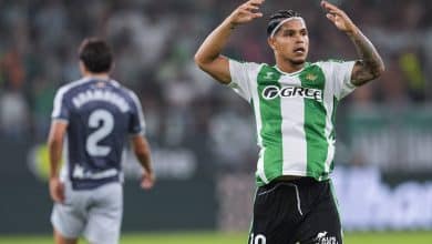 Gol contra inexplic&aacute;vel ajuda Betis a vencer e aumentar crise da Real Sociedad