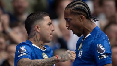 Chelsea surpreende e anuncia acordo com atacante holand&ecirc;s para pr&oacute;xima temporada