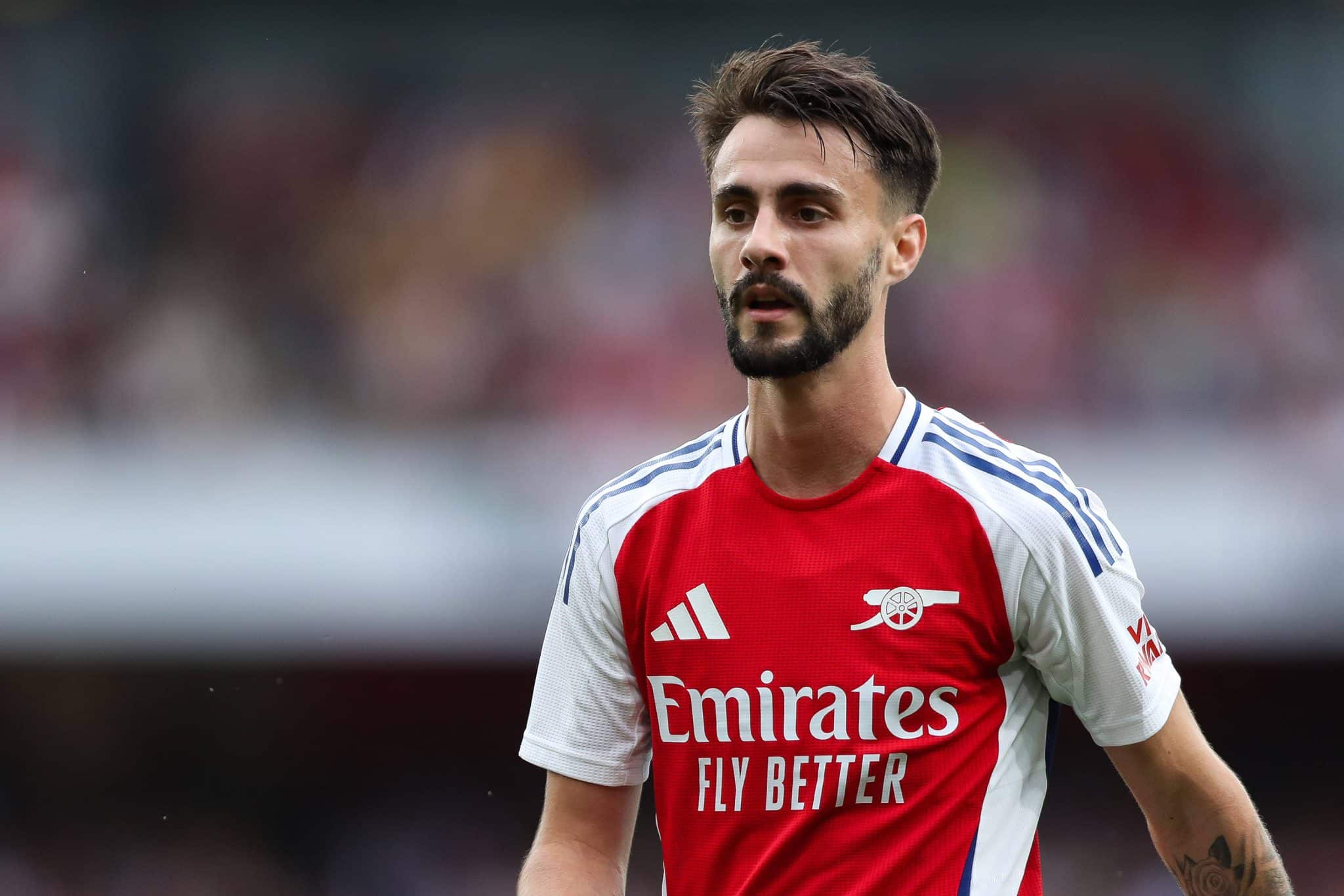 Arsenal libera dupla de escanteados a rec&eacute;m-promovido na Alemanha