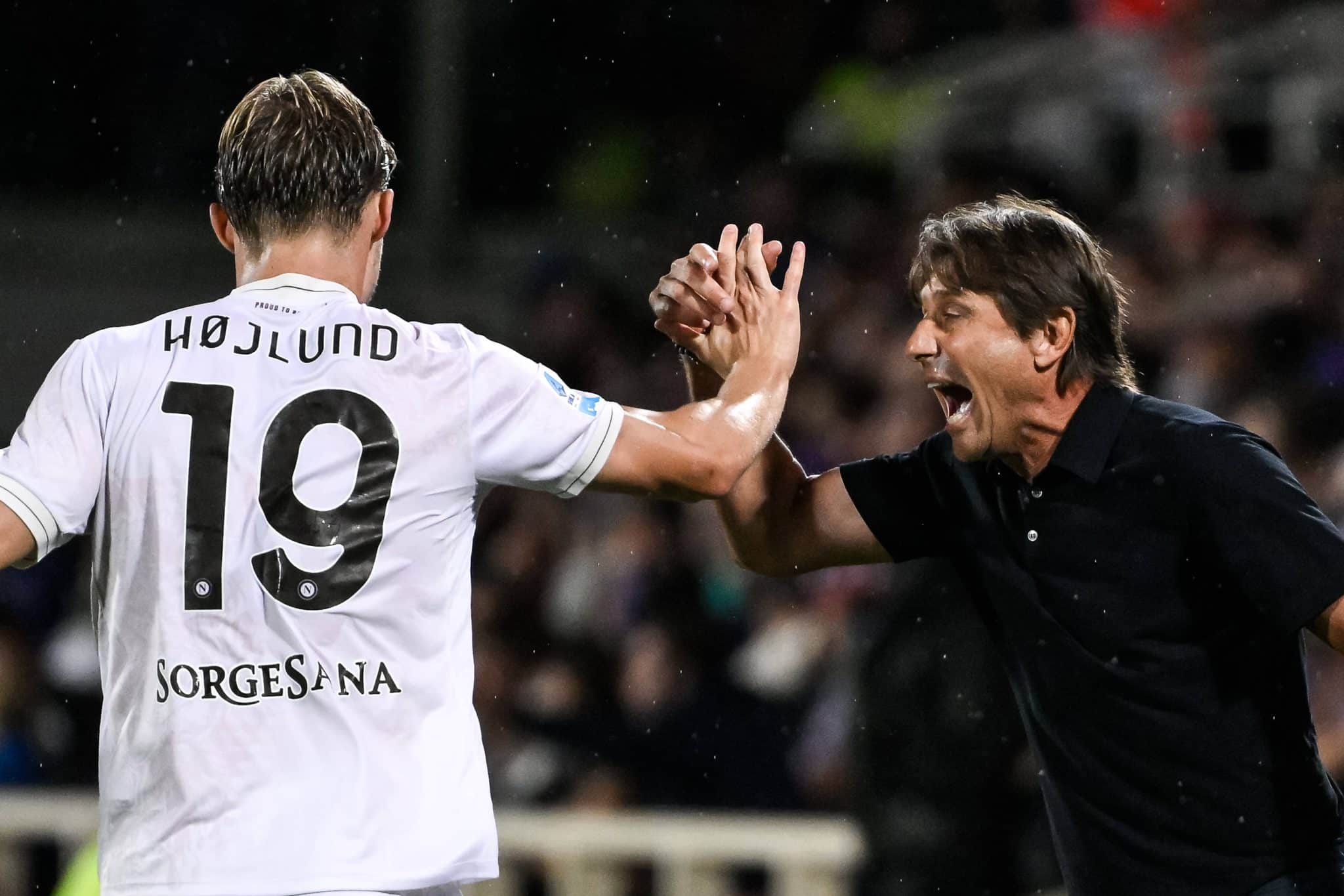 &lsquo;Manchester United nos deu sorte&rsquo;: Conte brinca ap&oacute;s estreia de Hojlund no Napoli