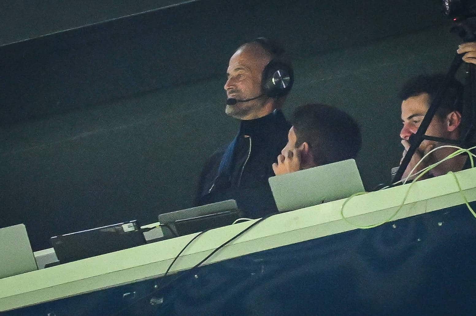 Luis Enrique acompanhou o jogo das arquibancadas