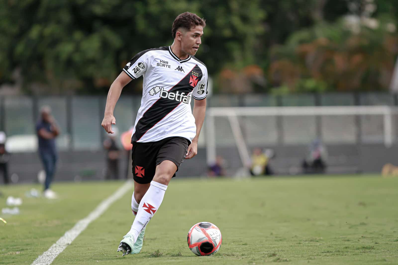 Paulinho deve ganhar espa&ccedil;o no Vasco (Foto: Matheus Lima/Vasco)