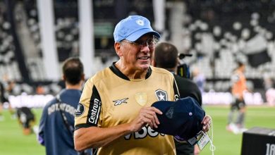 John Textor usa acerto com a Eagle para amenizar situa&ccedil;&atilde;o do Botafogo ap&oacute;s elimina&ccedil;&atilde;o