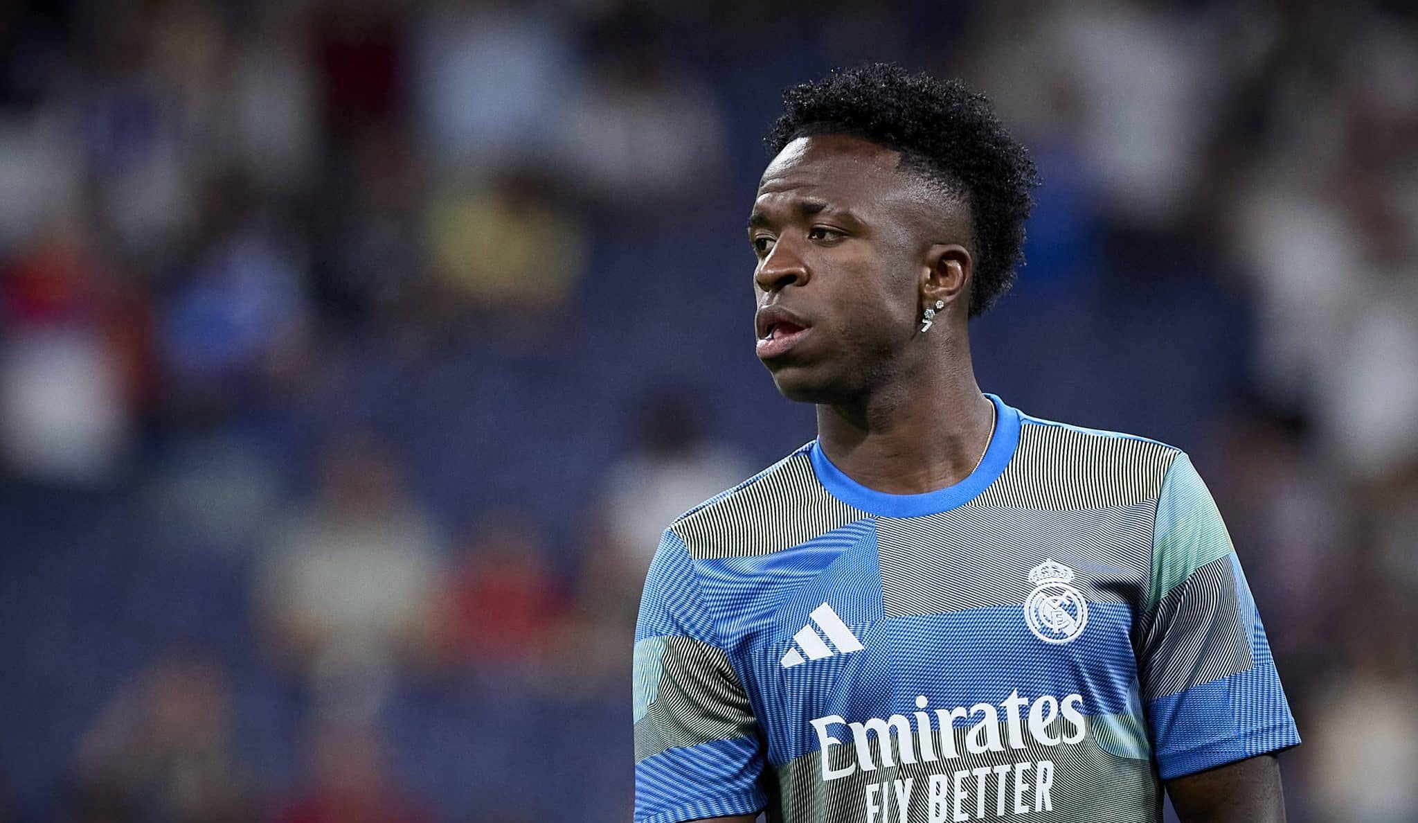 Por que jornal definiu Vinicius Junior como uma &lsquo;bomba-rel&oacute;gio&rsquo; no Real Madrid?
